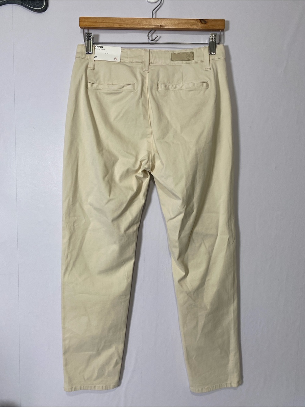 AG Caden Tailored Trouser Size 26 in White Cream Relaxed Fit Cropped Ankle NWT - Picture 4 of 12